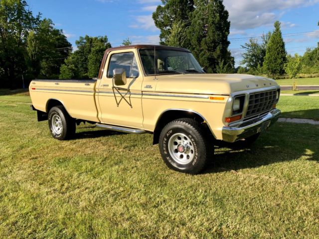 1978 Ford F-250 4X4 XLT 55,000 Original Miles - photo 2