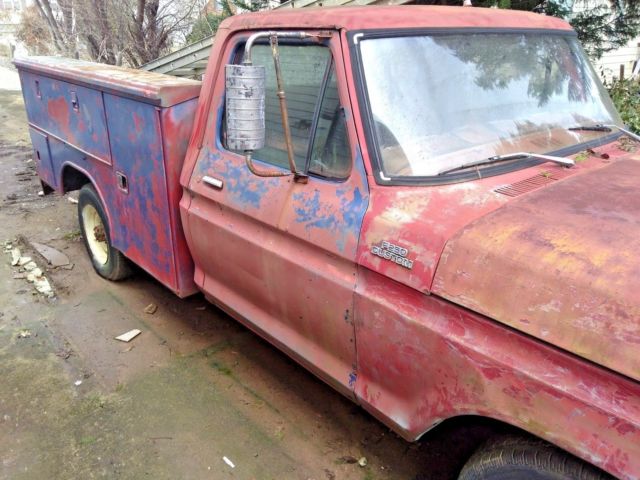 1978 FORD F-250 TRUCK WITH SERVICE BODY 1978 Ford F-250 Custom