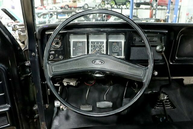 1978 Ford F-250 Custom - photo 12