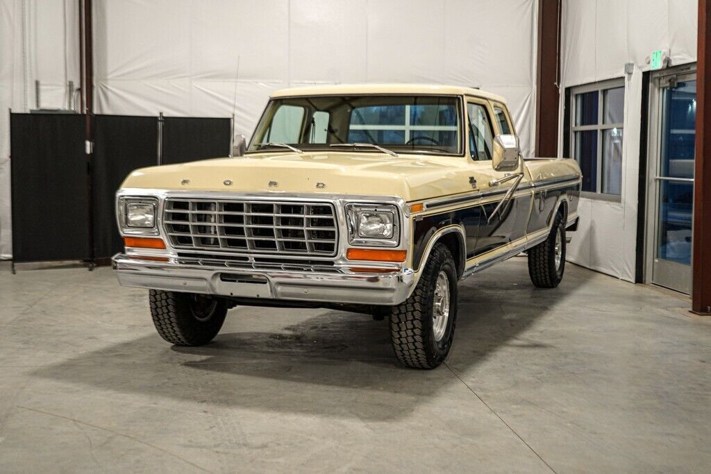 1978 Ford F-250 Ranger XLT SuperCab - photo 2