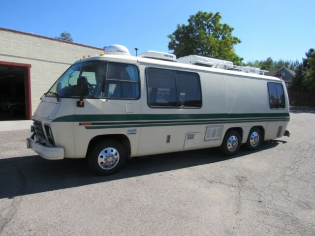 1978 GMC 26' Motorhome with lots of upgrades / updates must see 1978 GMC R/V 2500 Series --