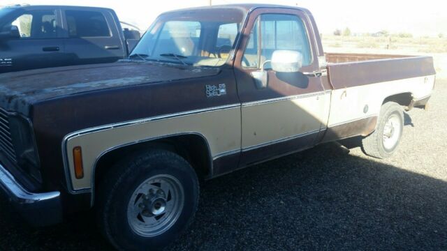 1978 GMC Square Body 6-Litre LS Camper Special 2all-wheel-drive C10 1978 GMC Sierra 2500
