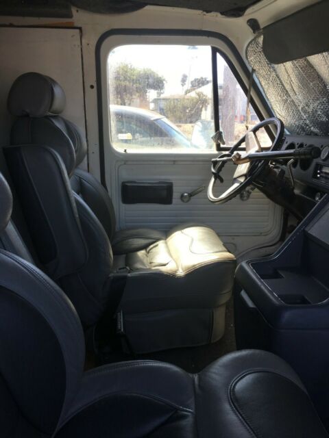 1978 GMC Vandura - photo 11