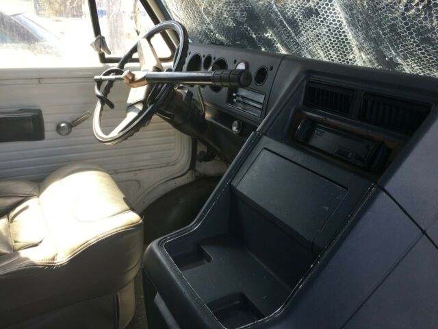 1978 GMC Vandura - photo 9