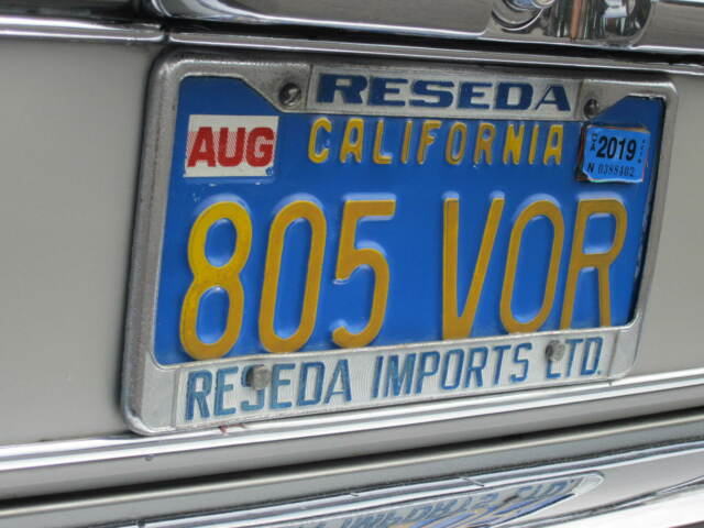 1978 Jaguar XJ6 Original wood, leather & 8 track stereo - photo 9
