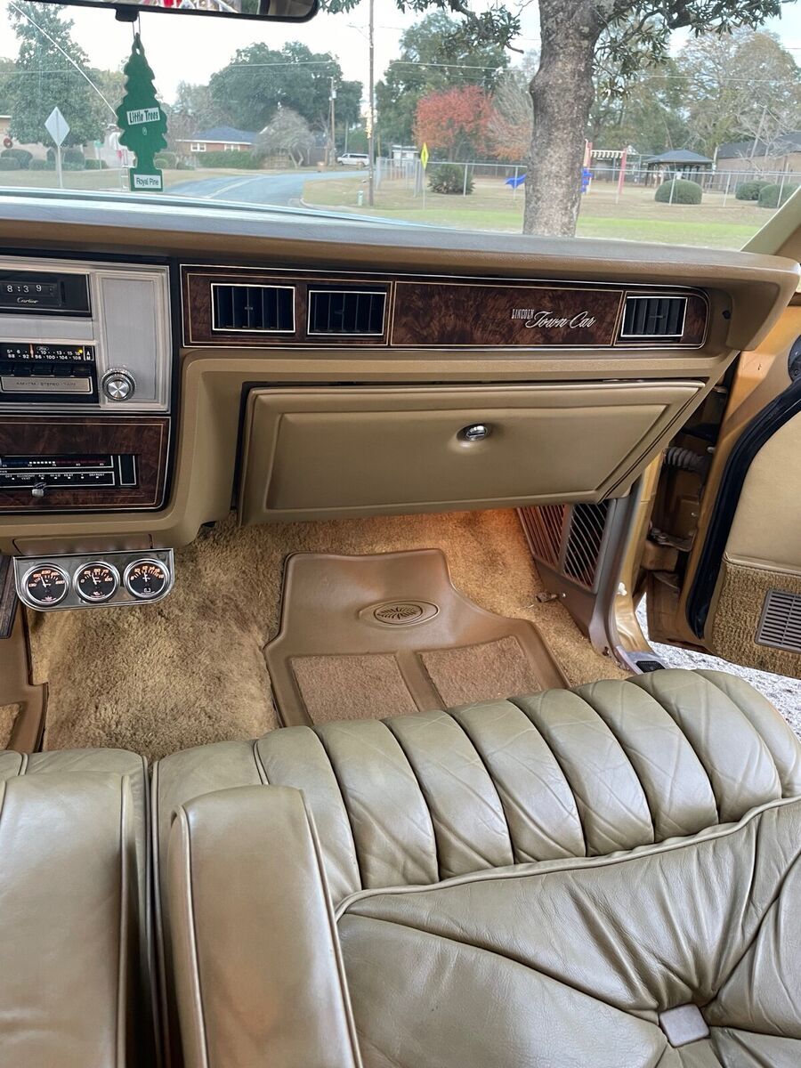 1978 Lincoln Continental Town Car - photo 11