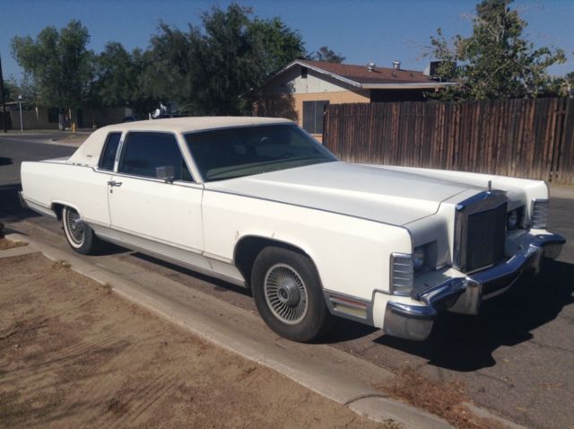 1978 Lincoln Continental Town Coupe - photo 4