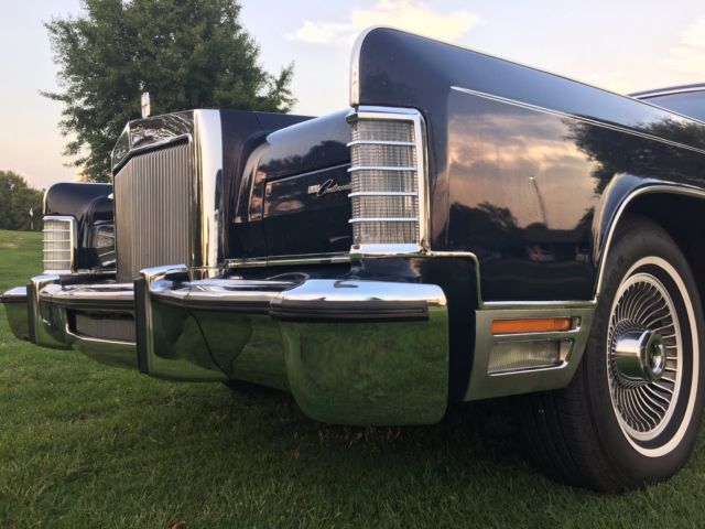 1978 Lincoln Continental Town Coupe - photo 2