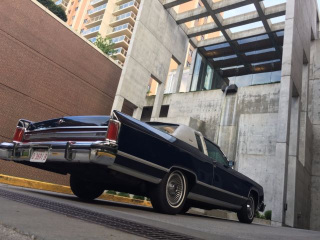 1978 Lincoln Continental Town Coupe - photo 3