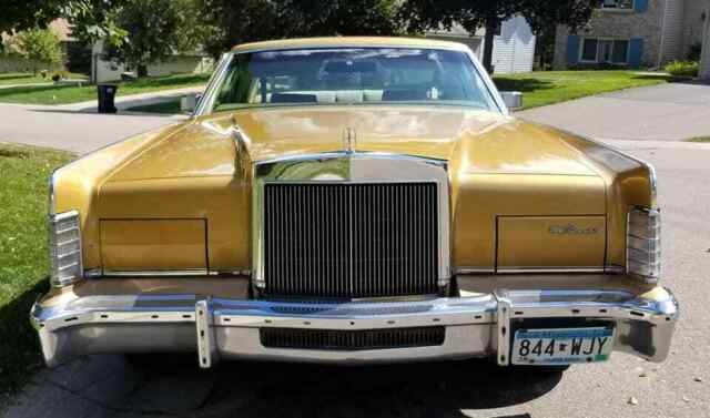 1978 Lincoln Continetal Town Coupe Town Car 2 Door 28500 miles Survivor 1978 Lincoln Continental Town Coupe