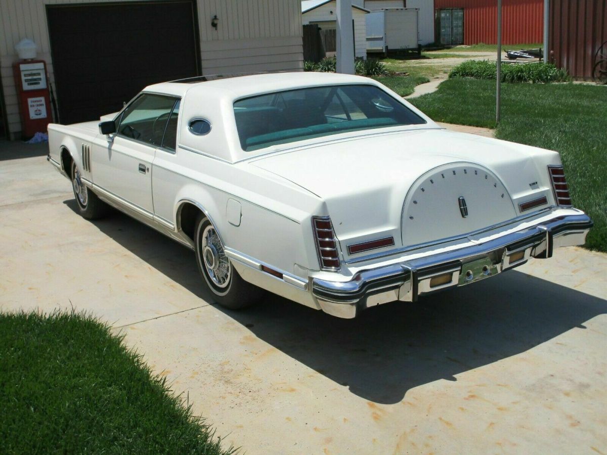 1978 Lincoln Mark Series Mark V 11900 Mile car - photo 5
