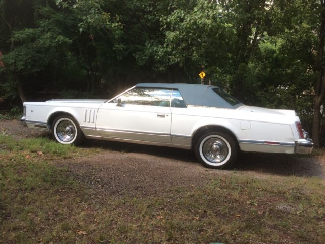 1978 Lincoln Mark V 69,000 Miles Moonroof Carriage Top ESTATE SALE GARAGE KEPT 1978 Lincoln Mark Series Mark V
