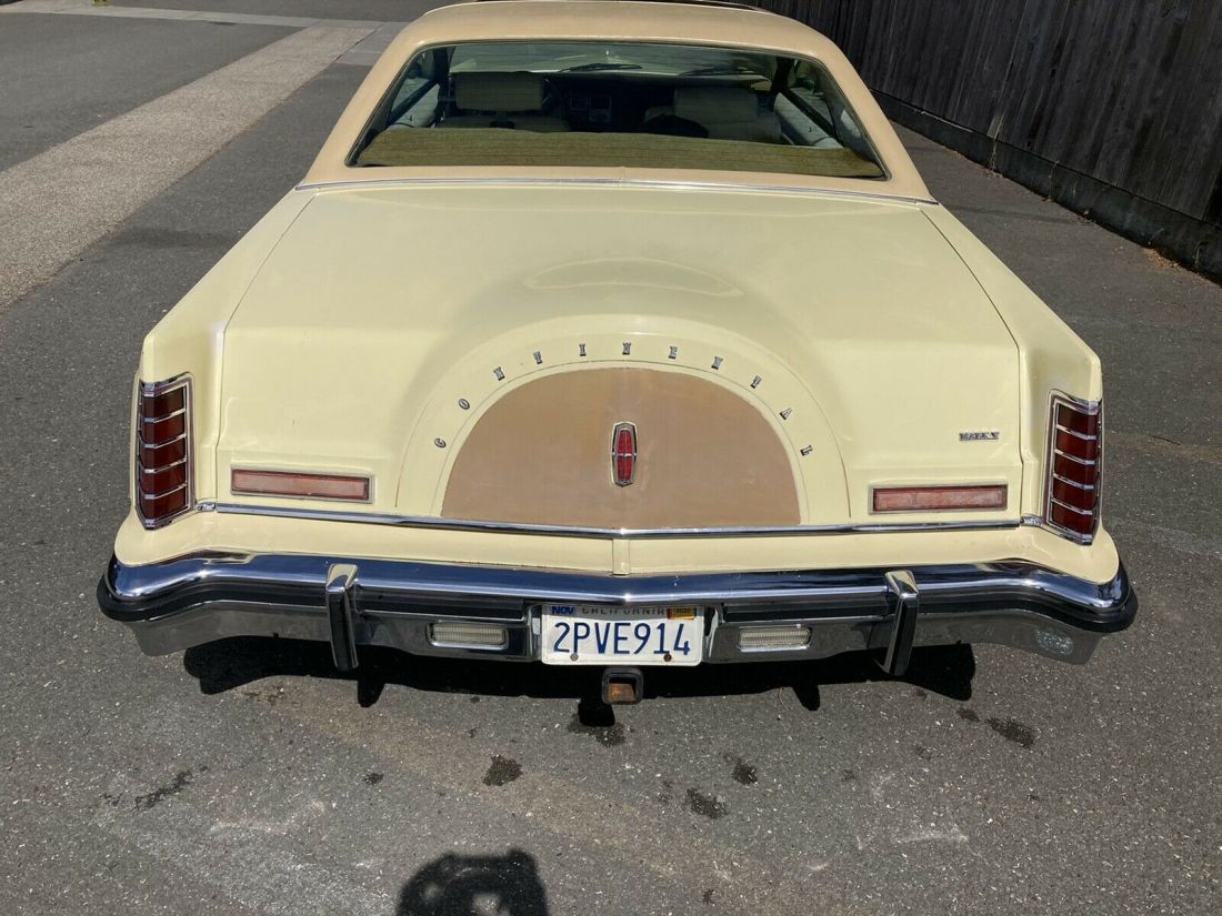 1978 Lincoln Mark V - photo 2