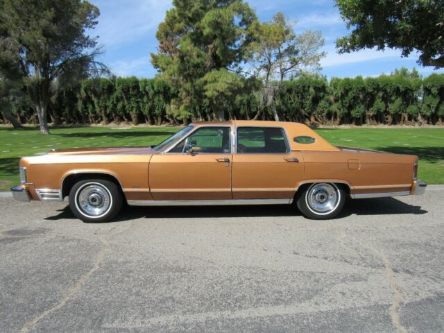 1978 Lincoln Town Car - photo 2