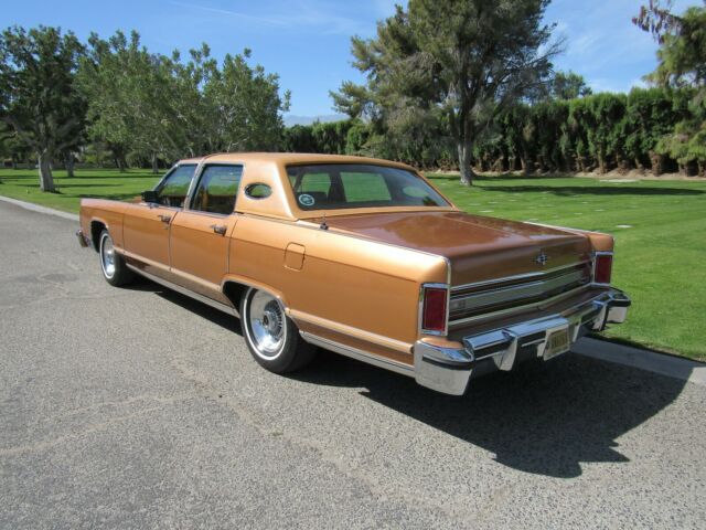 1978 Lincoln Town Car - photo 3