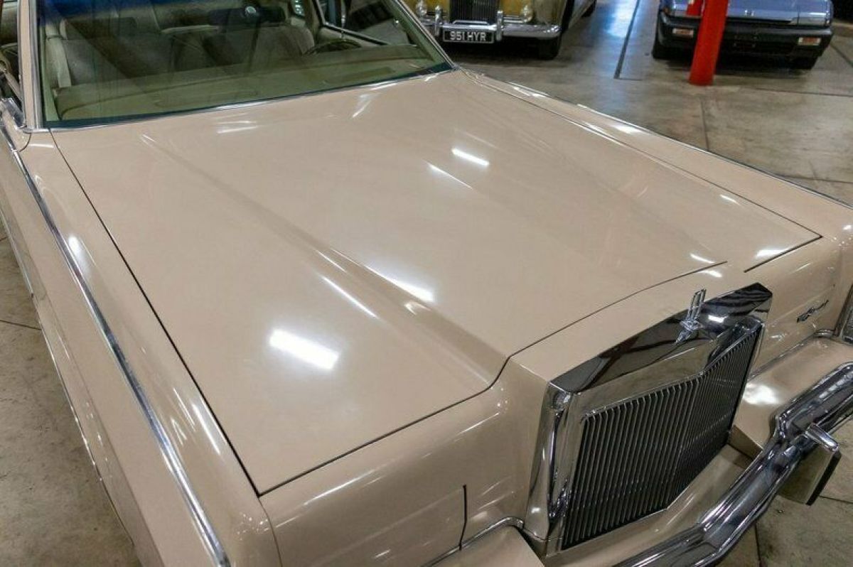 1978 Lincoln Town Car - photo 9