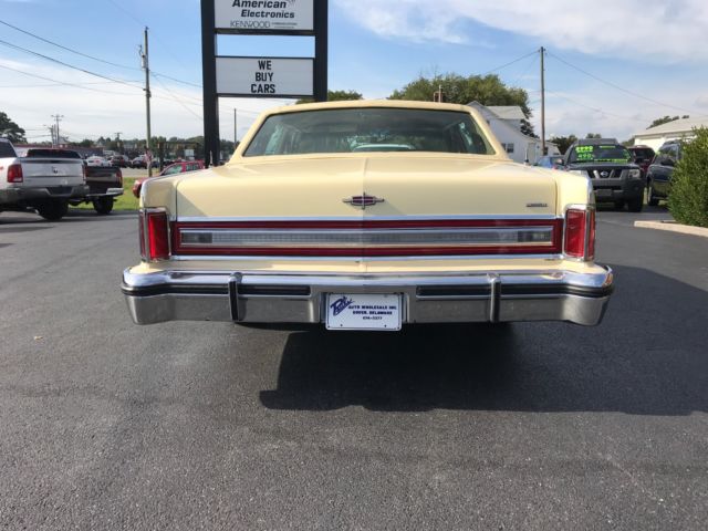 1978 Lincoln Town Car - photo 2