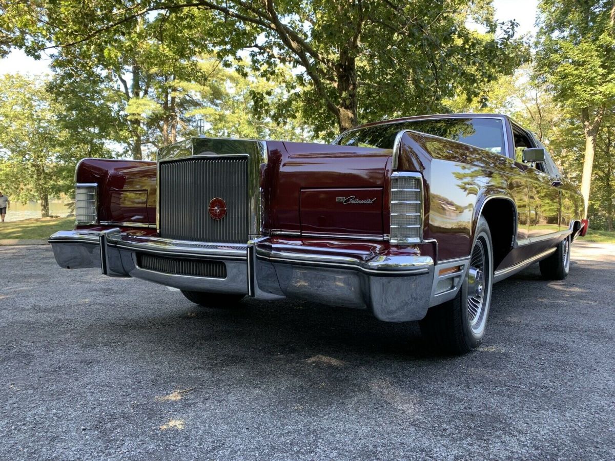 1978 Lincoln Town Coupe Fixed Glass Roof