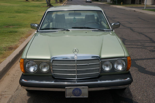 1978 Mercedes-Benz 200-Series 280CE - photo 11