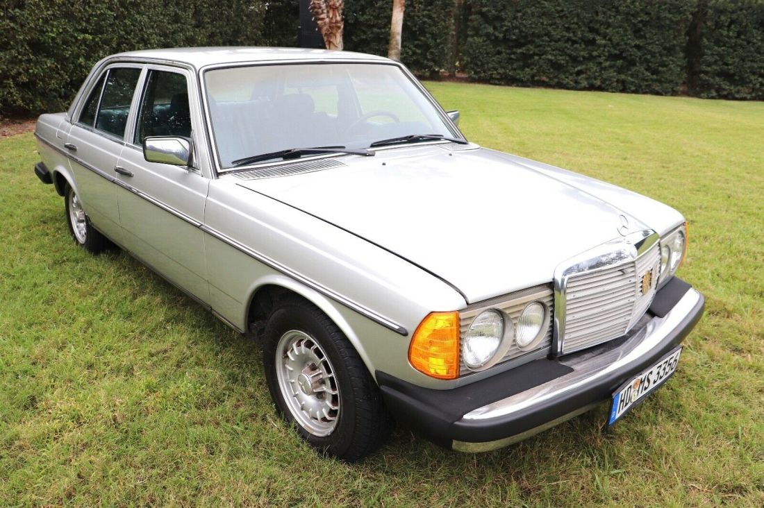 1978 Mercedes-Benz 300-Series 300D Diesel Sedan Low Miles 70+ HD Pictures - photo 5