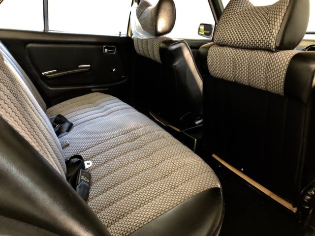 1978 Mercedes-Benz 200-Series - photo 11