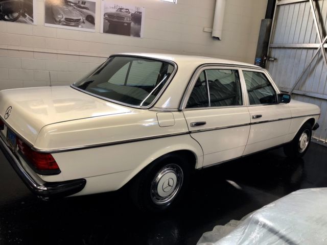 1978 Mercedes-Benz 200-Series - photo 7