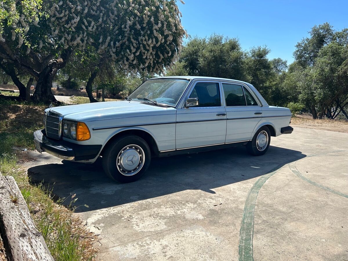 1978 Mercedes-Benz 240 D blue - photo 2