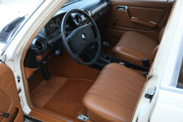 1978 Mercedes-Benz 200-Series 240D, 1 Owner, 96kmiles, Orig. Paint, Blue Plates - photo 7