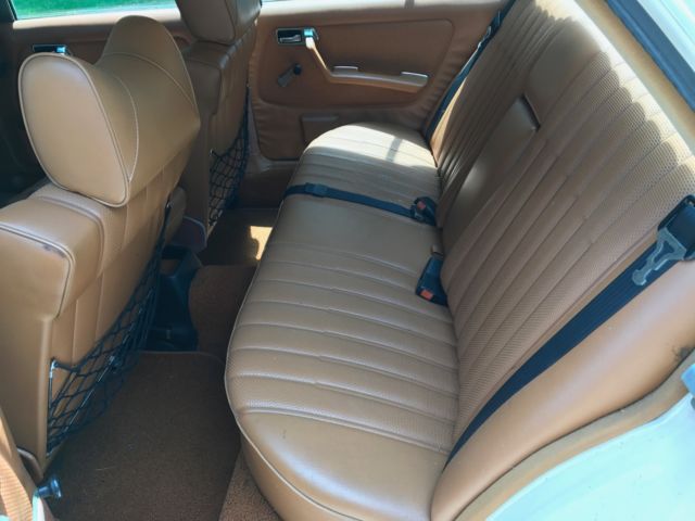 1978 Mercedes-Benz 200-Series 240D - photo 6
