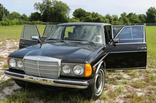 1978 Mercedes-Benz 200-Series - photo 5