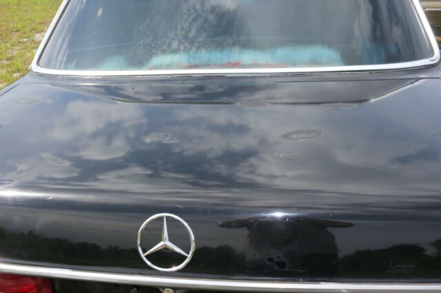 1978 Mercedes-Benz 200-Series - photo 6