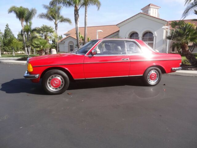 1978 Mercedes-Benz 300-Series 2-DOOR - photo 3