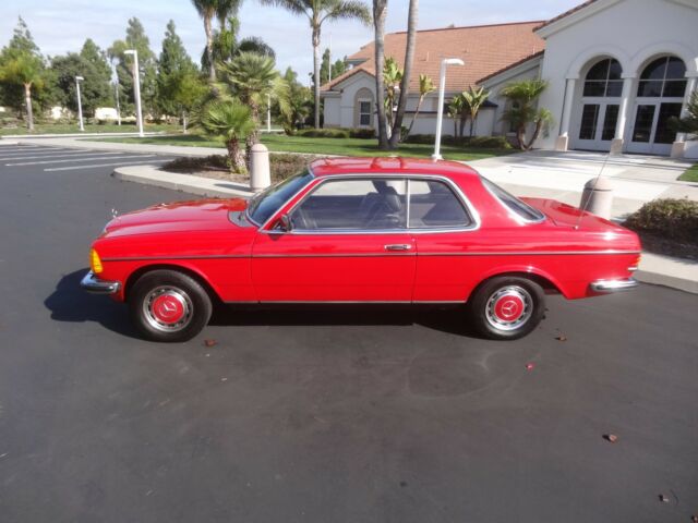 1978 Mercedes-Benz 300-Series 2-DOOR - photo 4