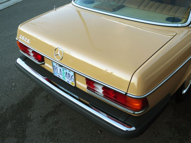 1978 Mercedes-Benz 200-Series - photo 11
