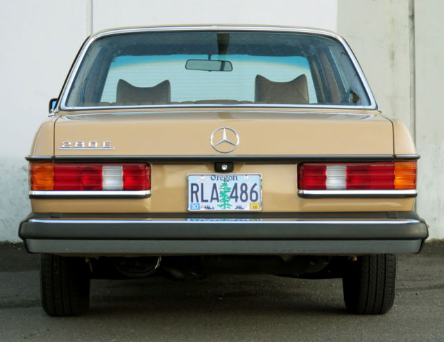 1978 Mercedes-Benz 200-Series - photo 3