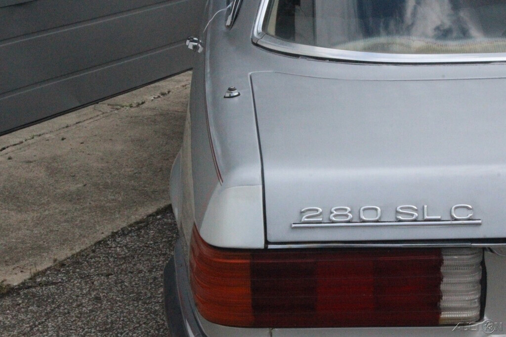 1978 Mercedes-Benz 200-Series EURO Sunroof Coupe - photo 9