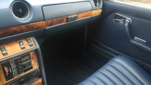 1978 Mercedes-Benz 300-Series Base Sedan 4-Door - photo 11