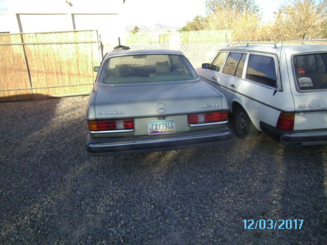 1978 Mercedes-Benz 300-Series - photo 8