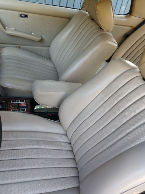 1978 Mercedes-Benz 300-Series - photo 12