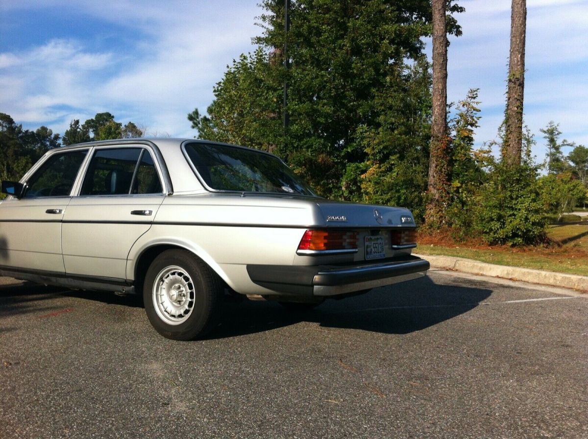 1978 Mercedes-Benz 300-Series Blue - photo 6