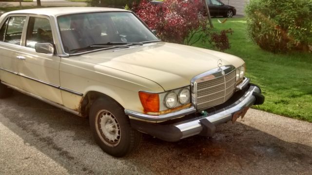 1978 Mercedes-Benz 300-Series