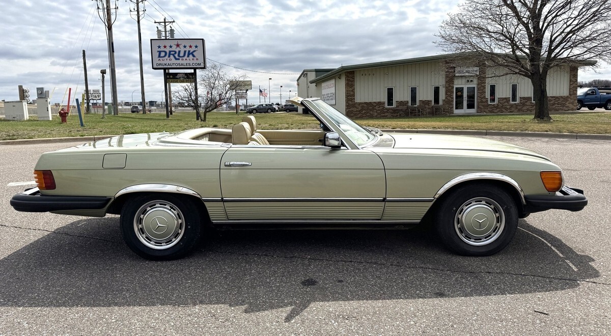 1978 Mercedes-Benz 450 SL Convertible - photo 2