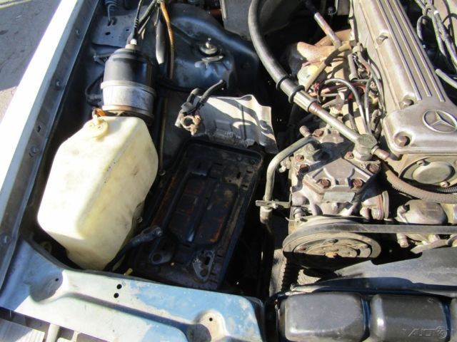 1978 Mercedes-Benz 400-Series - photo 10