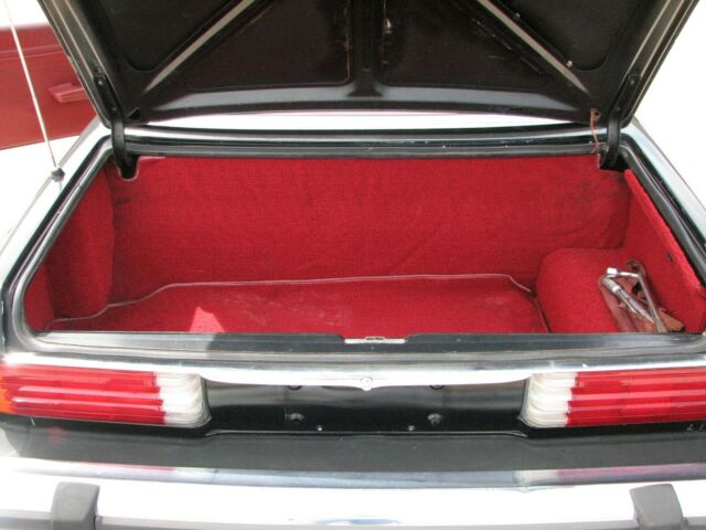 1978 Mercedes-Benz SL-Class CONVERTIBLE - photo 3