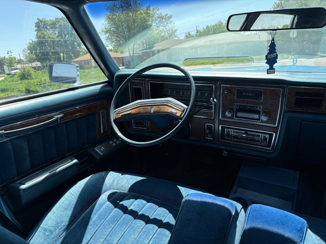 1978 Mercury Grand Marquis very original with original paint original interi - photo 9
