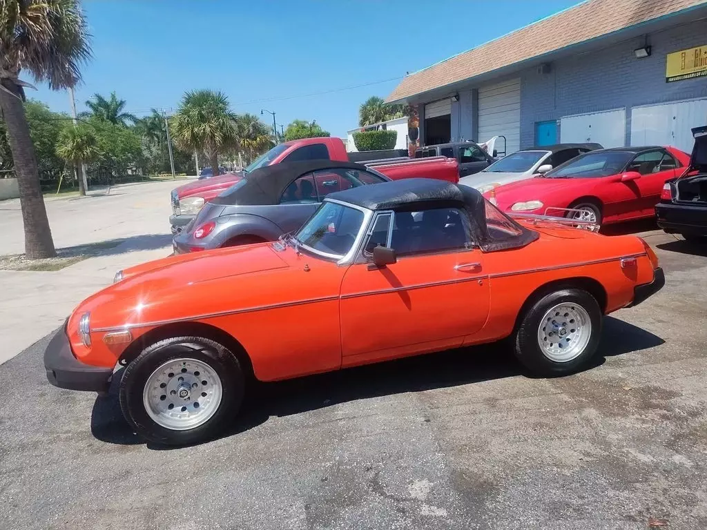 1978 MG MGB ROADSTER 39000 MILES STICKSHIFT NATIONWIDE/INT'L SHIPPING AVAILABLE 1978 MG MGB 2dr Convertible Stickshift Roadster