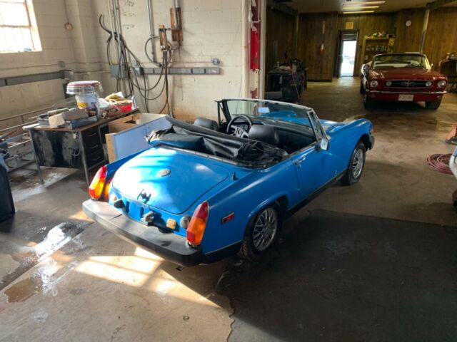 1978 MG Midget Convertible 4 speed 1978 MG Midget Black Vinyl