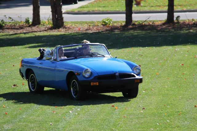 1978 MGB Convertible FUN!!  Ready to go!  Great color, no rust. 1978 MG MGB