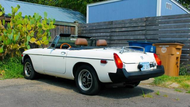 1978 MG MGB Roadster - photo 2