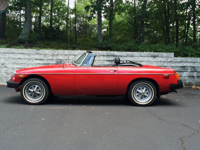 1978 MGB red w/black conv top 1978 MG MGB
